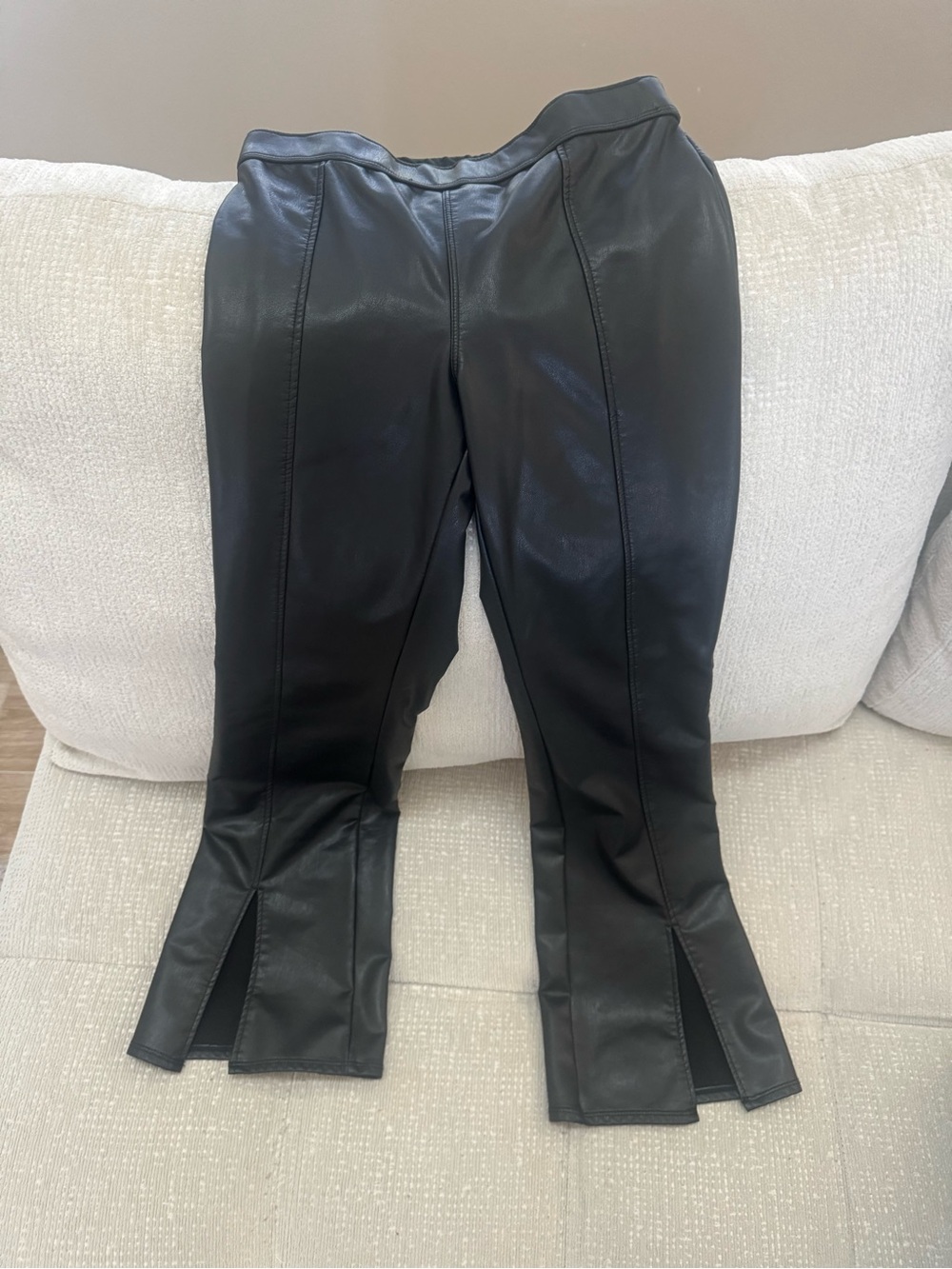 abercrombie kids Black Sweatpants Bottoms - Classic Cozy Style